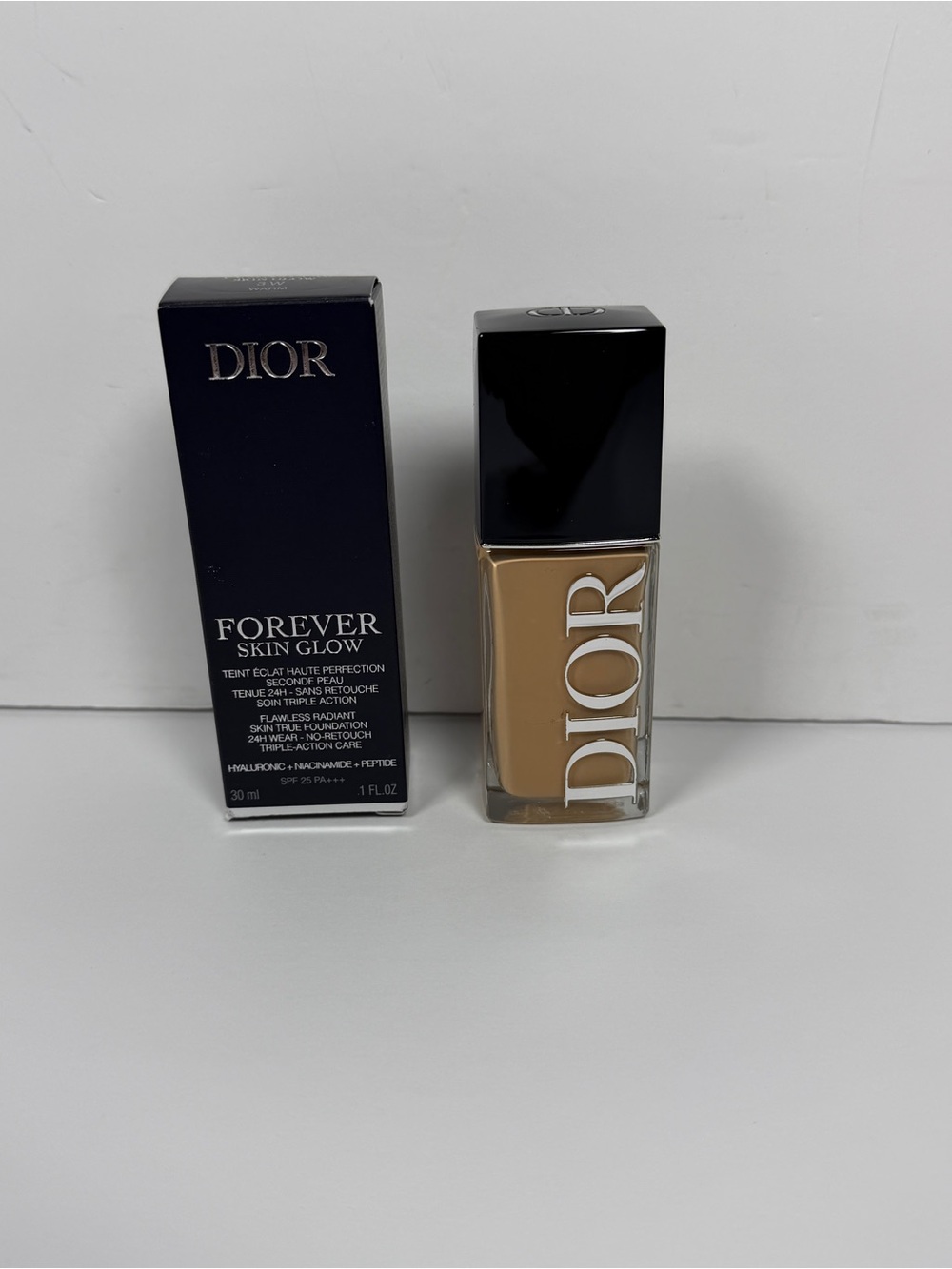 Dior Forever Skin Glow Liquid Foundation 3W Warm Radiant SPF 25 1 fl oz
